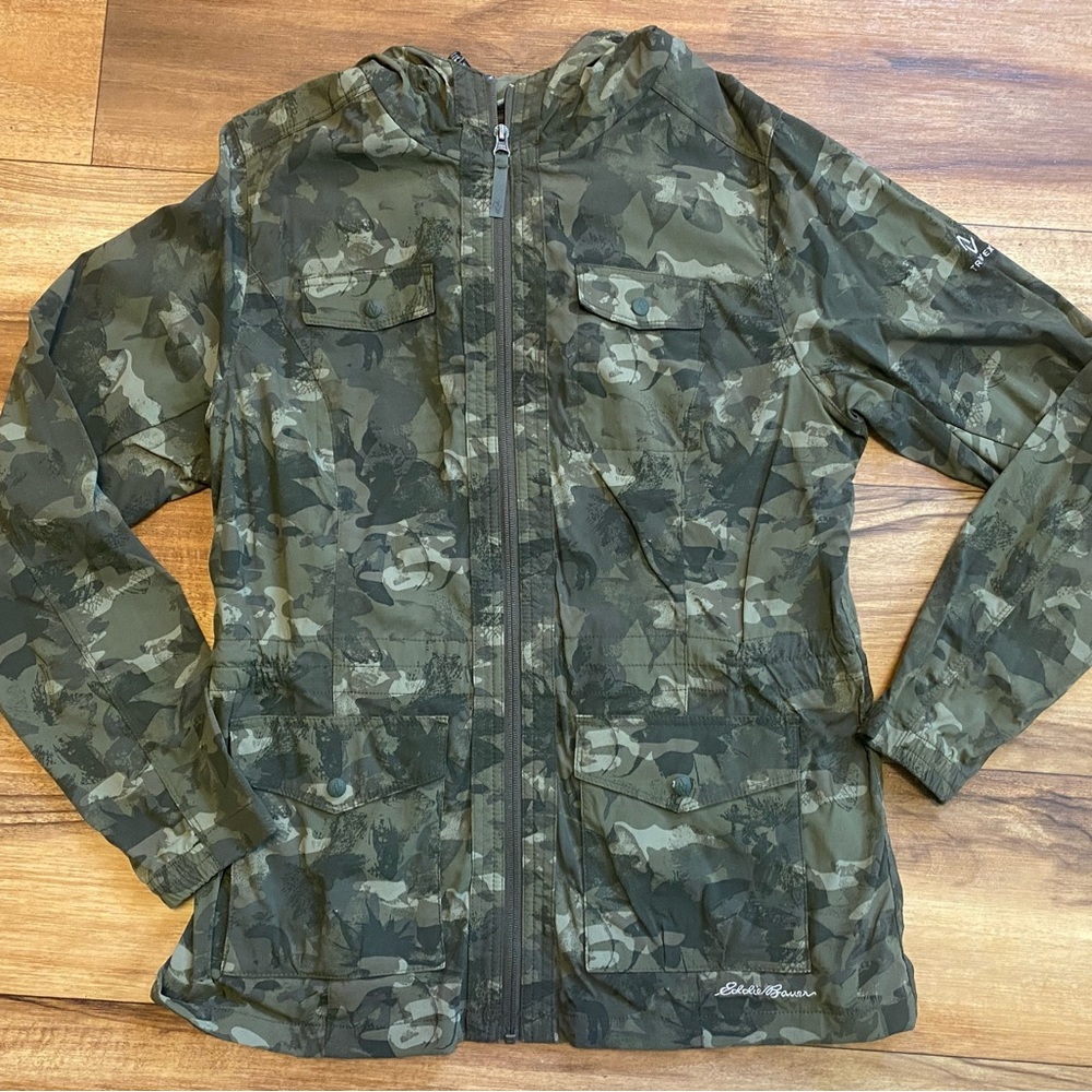 Eddie Bauer woman’s jacket large